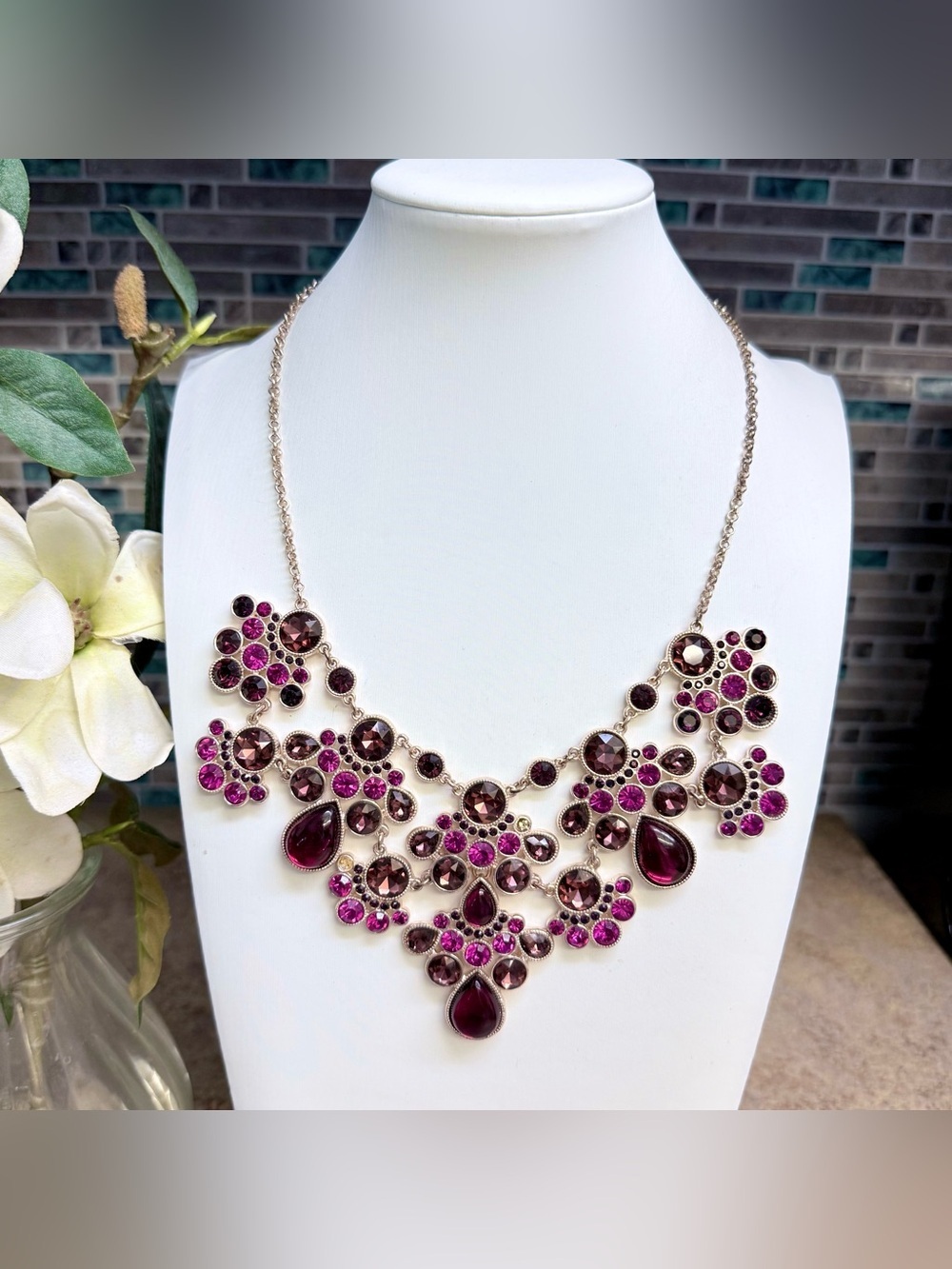 Stunning Monet pink rhinestone statement necklace